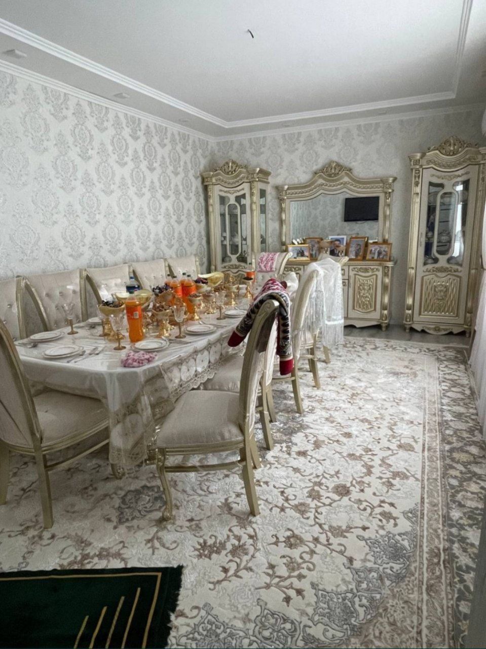 Продаётся дом с евроремонтом в п. Бедный