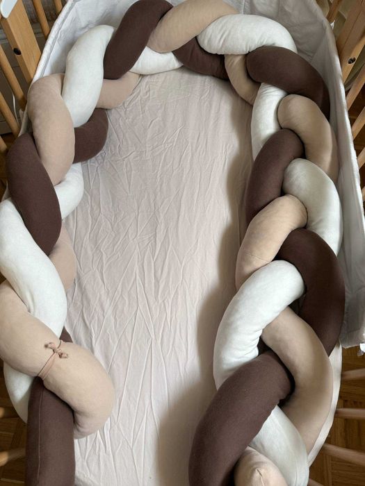 Обиколник за бебешко легло