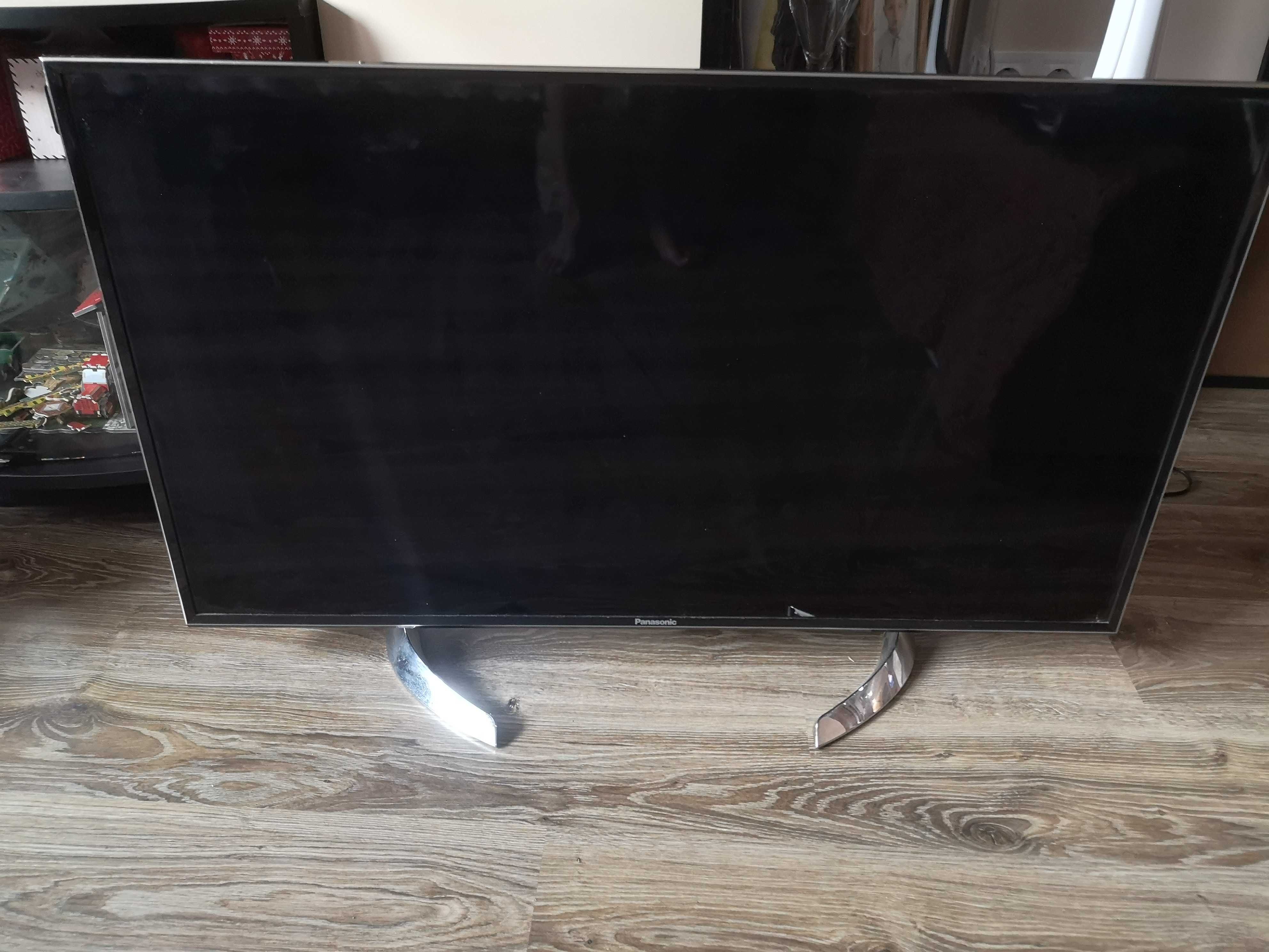 Телевизор Panasonic 40"