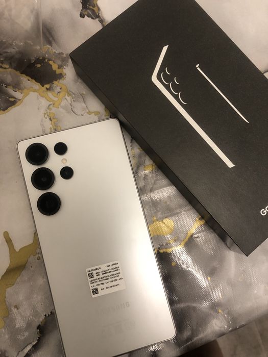 Телефон продается абсалютно новый