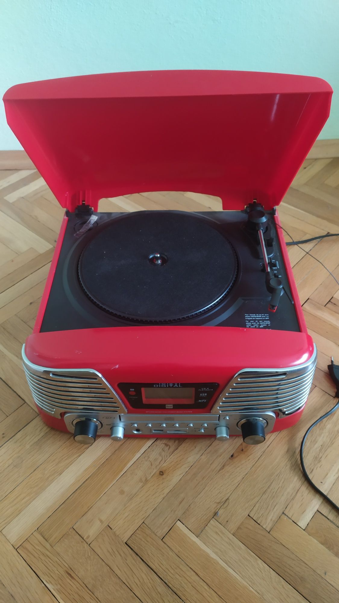 Ретро стерео система Dual NR6 - грамофон, FM радио, CD, MP3, SD card.