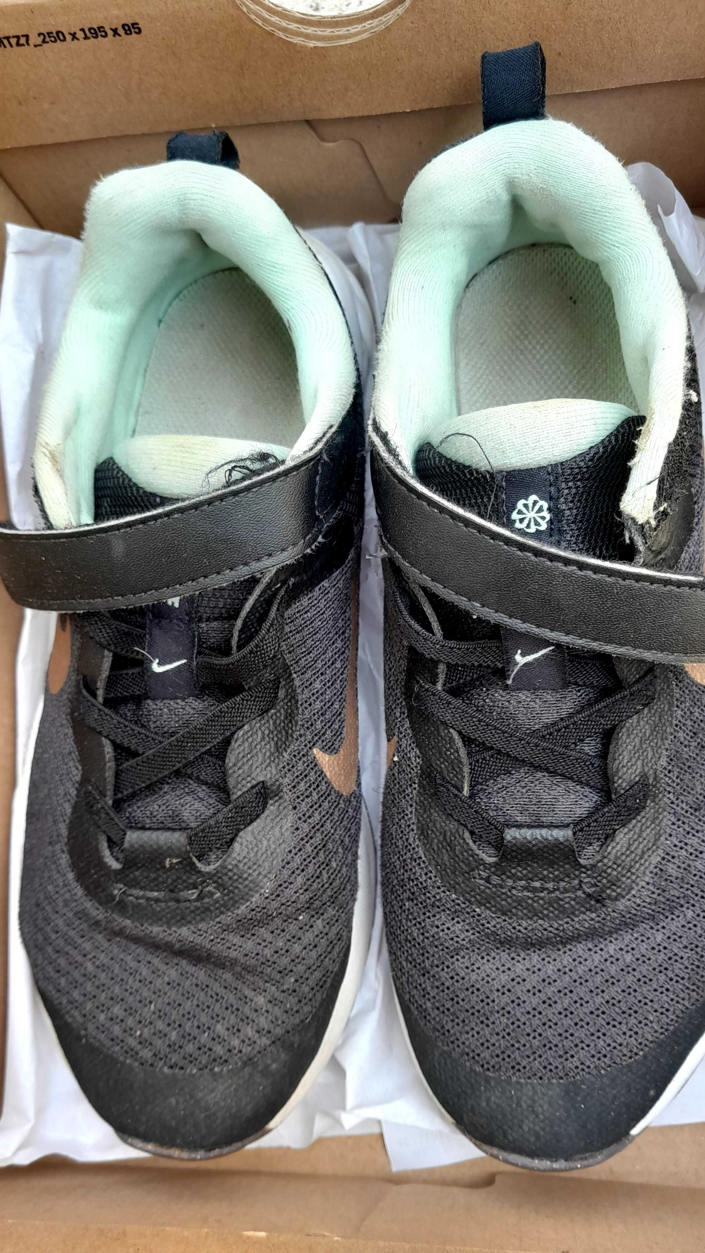 Детски маратонки NIKE