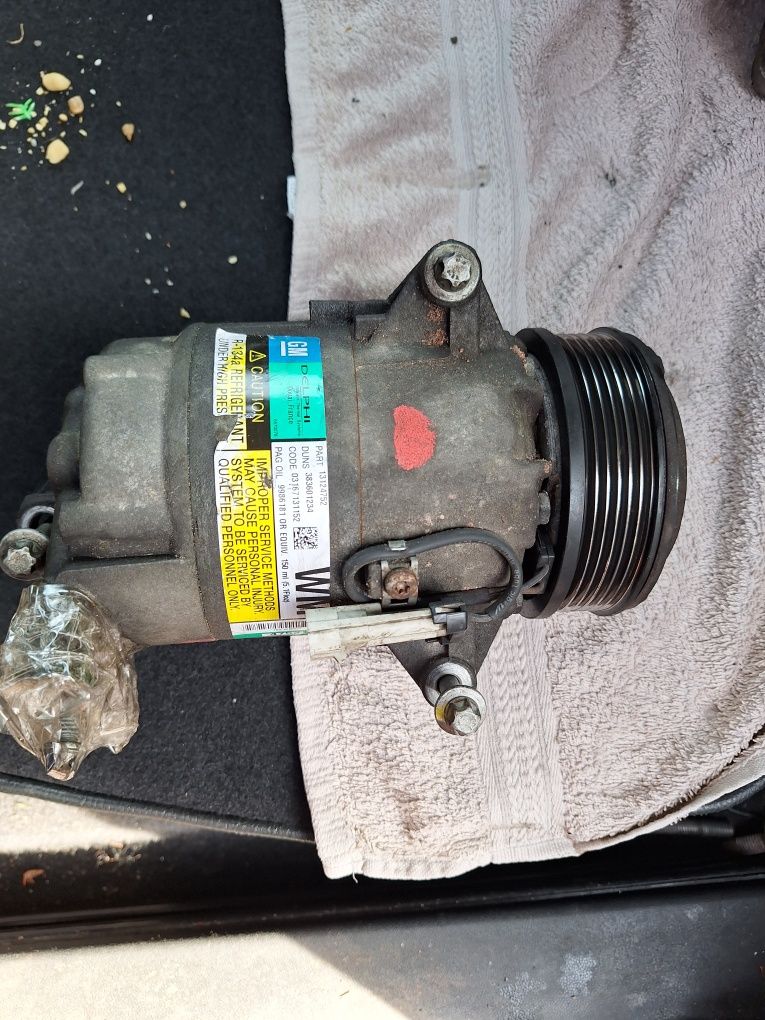 Vand piese opel zafira b