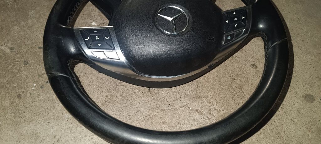 Волан за mercedes w204