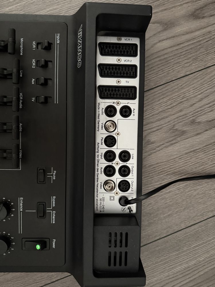 Procesor Vivanco Audio/Video VCR 3044