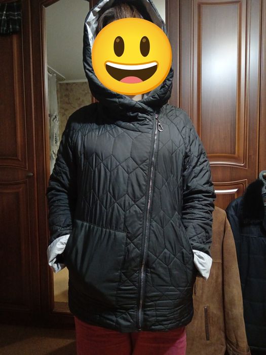 Продам зимнии куртки.