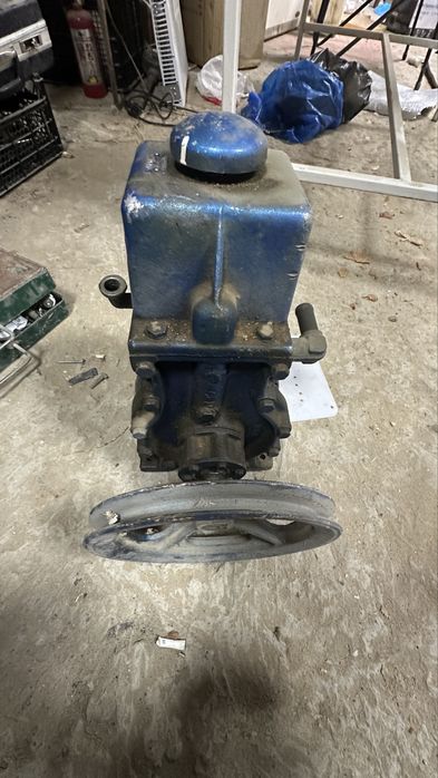 восдушный вакумный насос в робочым состаянем