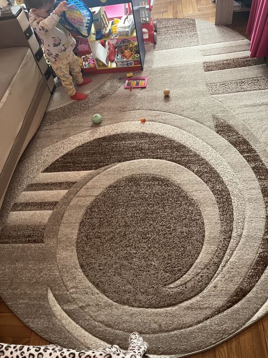 Covor sufragerie oval 2/3 m