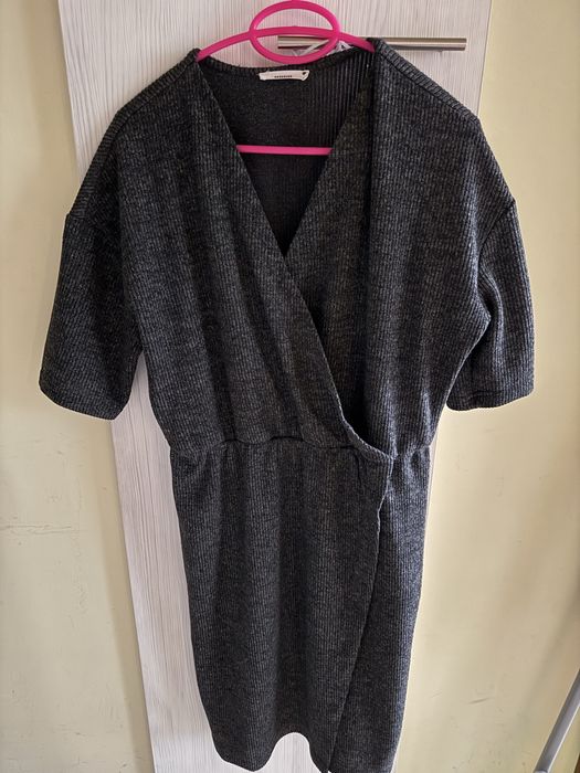 Нова рокля сива