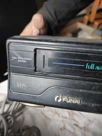 Vand 1 aparat video pentru casete cu filme Funai si un dvd Sony,Ploi