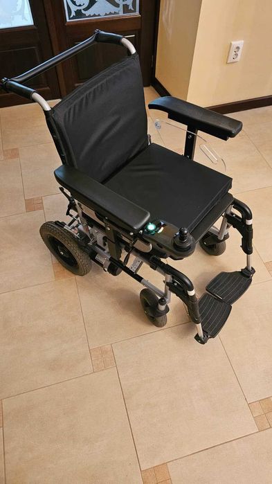 Scaun rulant electric Express 2001 cu microprocesor