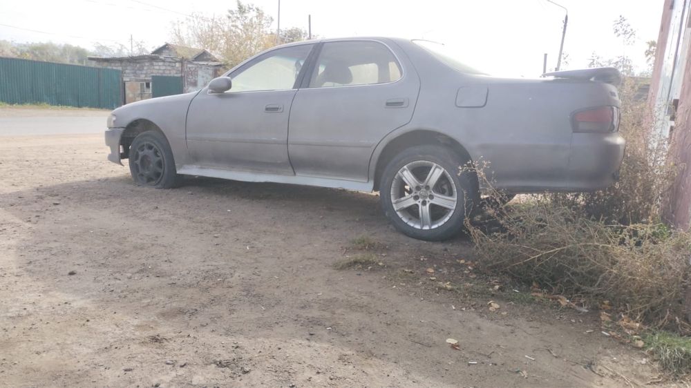 Продам машину Тайота Креста
