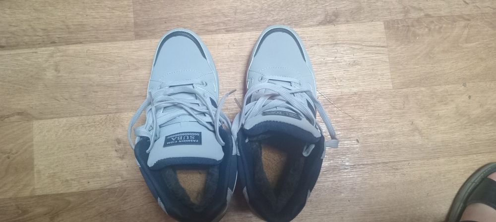 Зимный кроссовка 41 размер