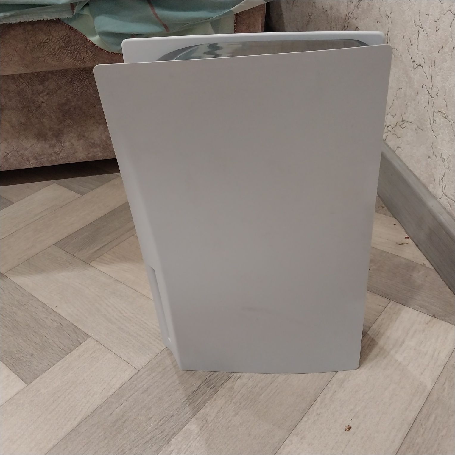 Продам Playstation 5---300к есть небольшой торг
