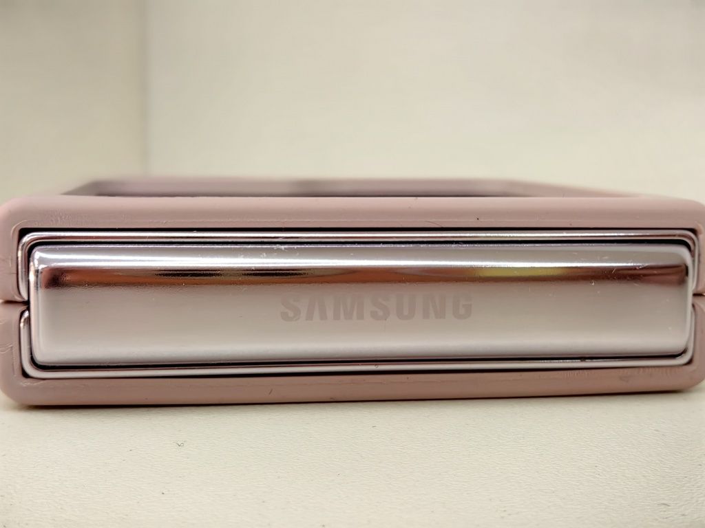 Хб! Samsung ZFlip 5 Levender 8/256