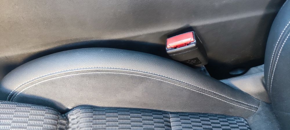 Шофьорска седалка за Opel Insignia B 2017-2024