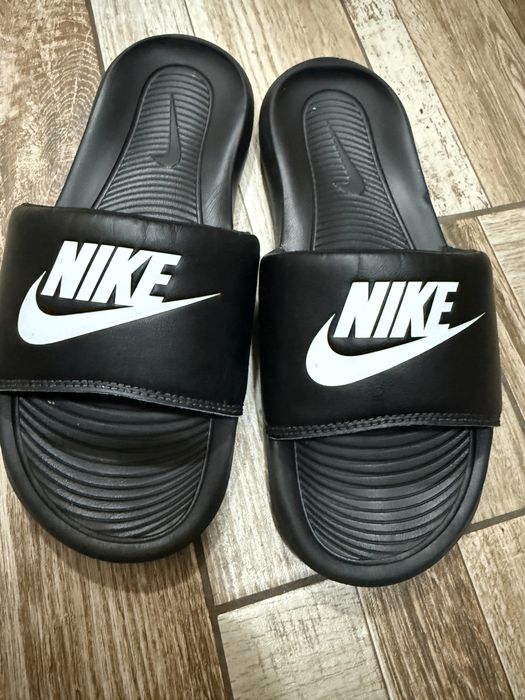 Nike чехли почти нови
