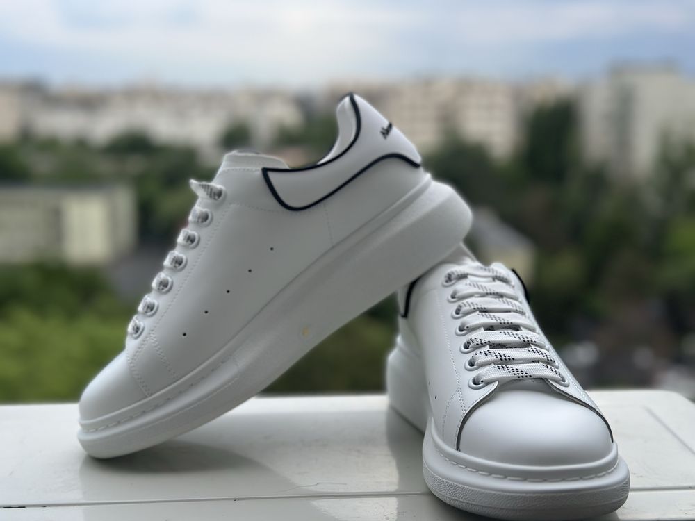 Adidasi Alexander McQueen - piele naturala!