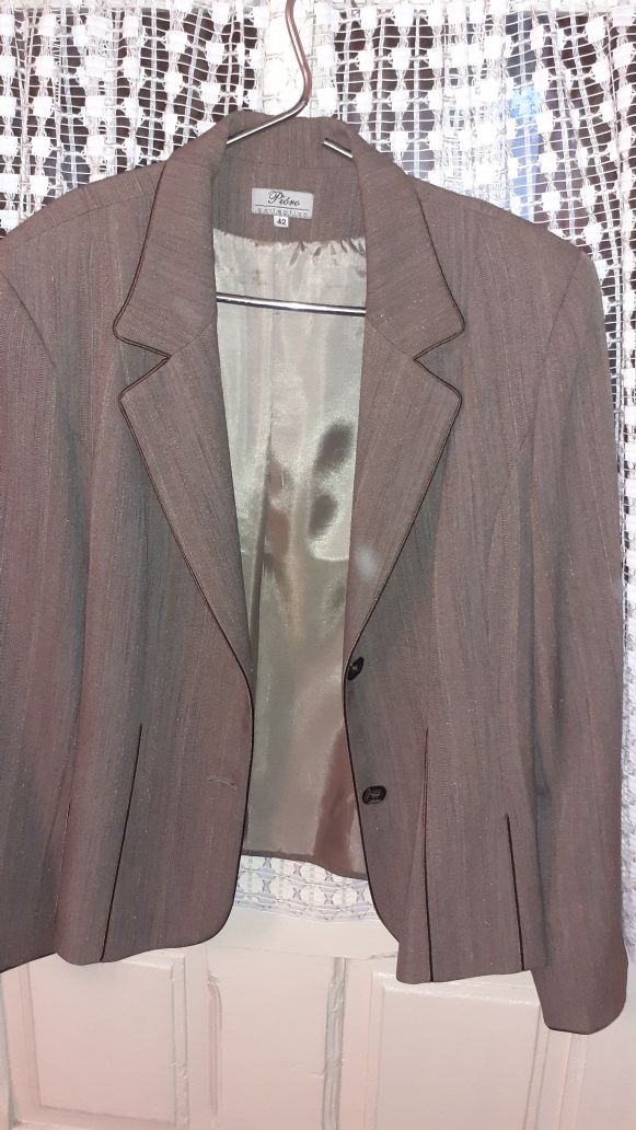 Costum de damă măsura 40 42