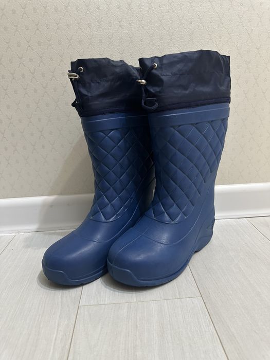 Термосы сароги зимние продам в хорошем состоянии, на рыбалку, охоту