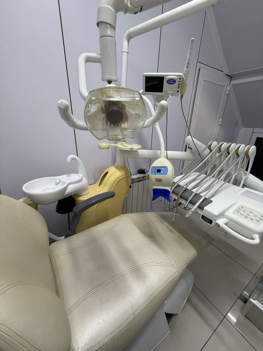 Стоматологическая установка б/у