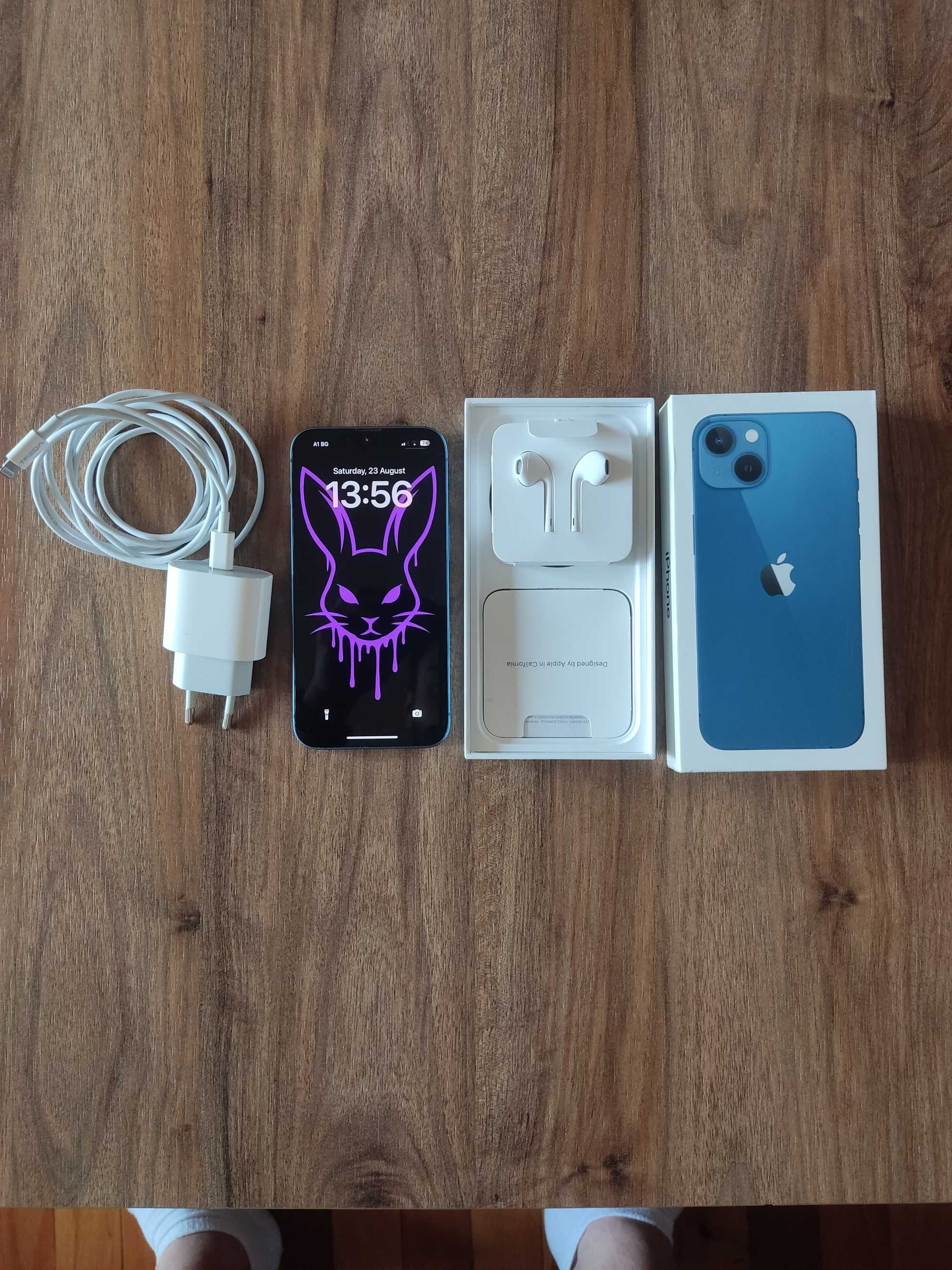 iPhone 13 • 128GB + слушалки