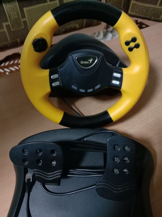 Продам руль игровой