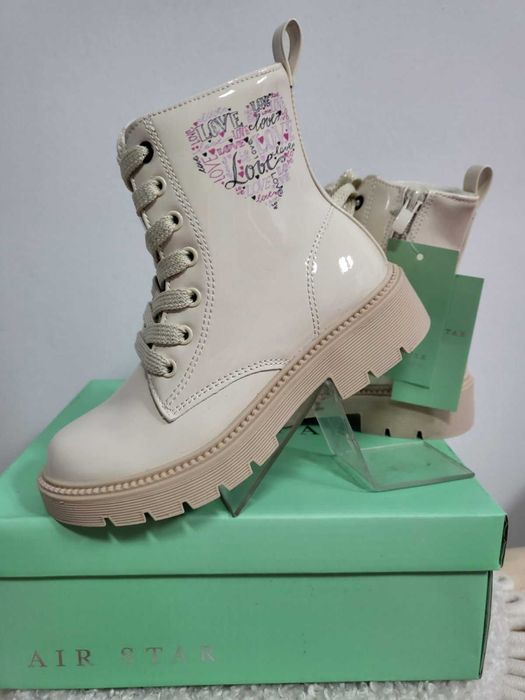 Нови бежови боти - 30 номер