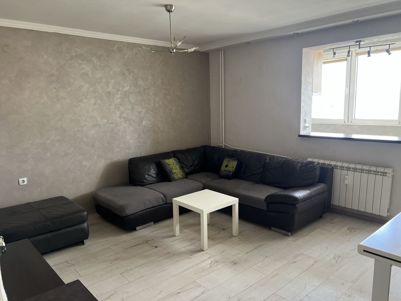 Продава се Тристаен апартамент в София, Зона Б-18 - 84 кв.м за 2679 €/кв.м - Снимка #1
