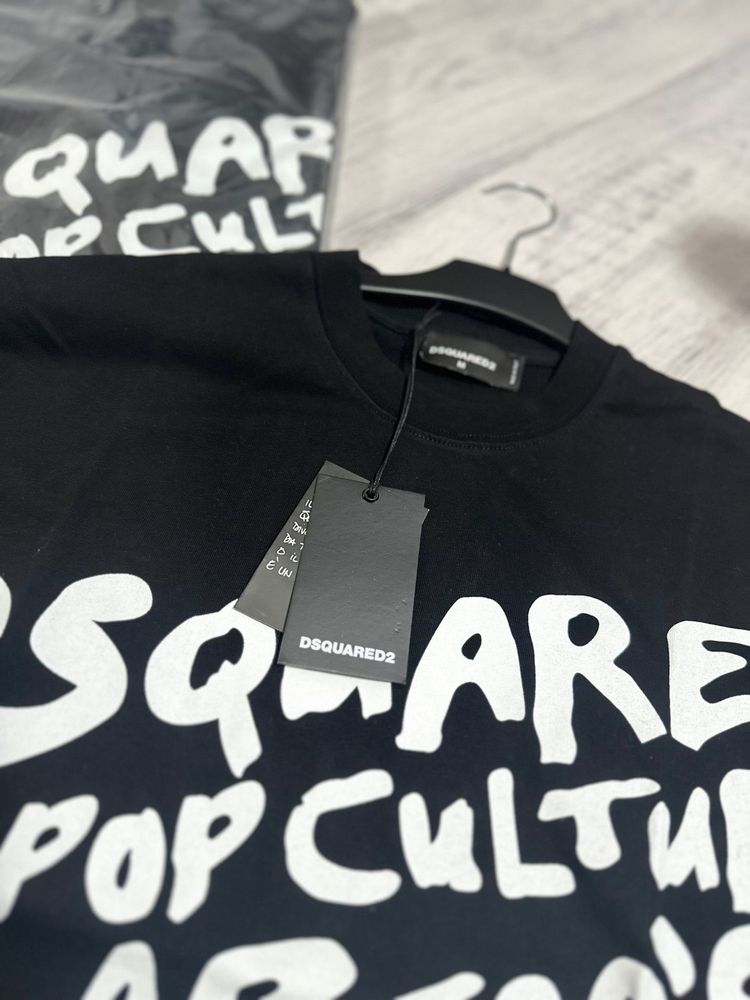 { Tricou Dsquared model nou 2024 }