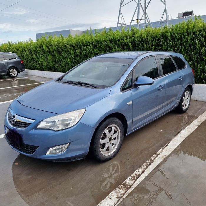 Opel astra j 1.7 2011