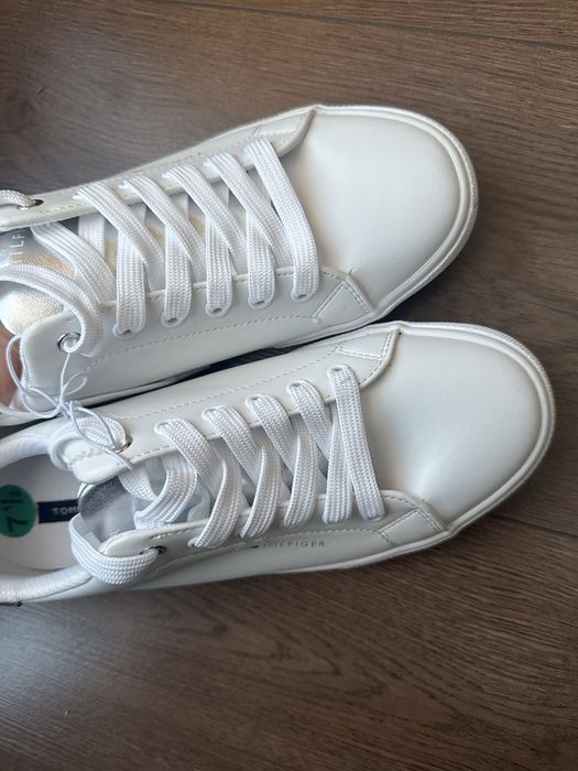 Обувки Tommy Hilfiger