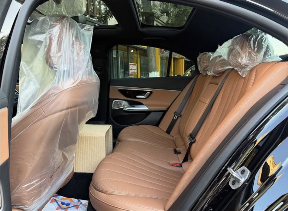 Мерседес Бенс Mercedes-Benz E-Класс 300 свой