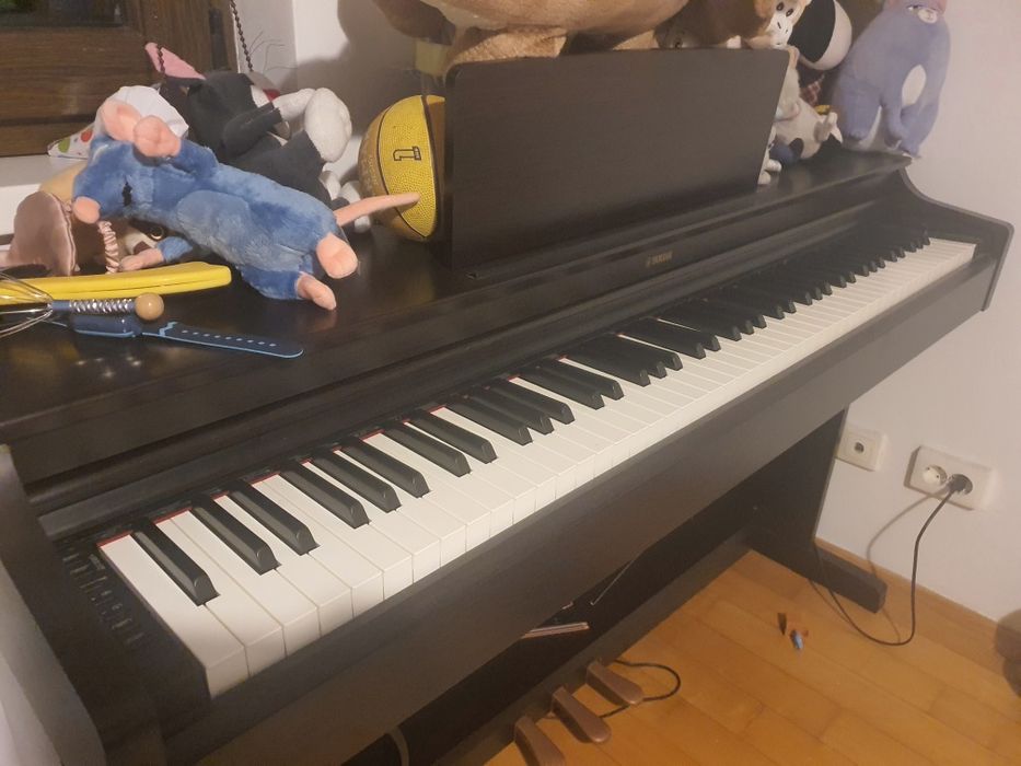 Pianina electrica Yamaha