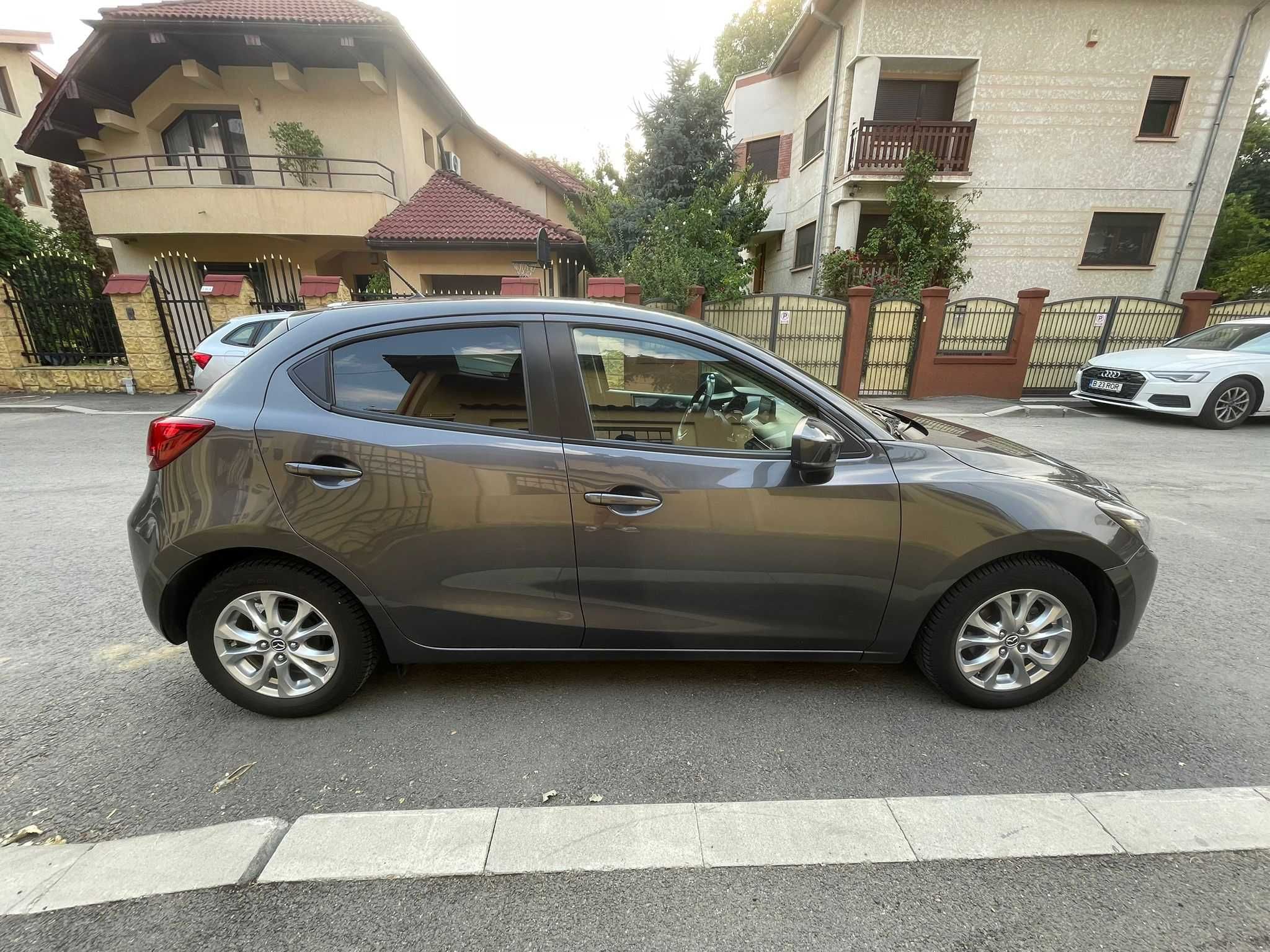 Mazda 2 G90 Attraction AT6 Automata