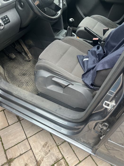 Vw Touran 5 locuri 2004