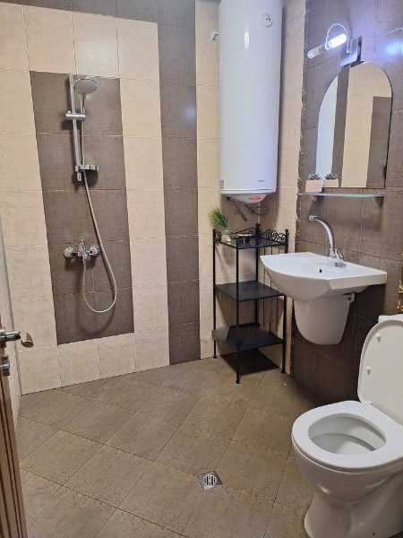 Продава се Двустаен апартамент в Пловдив, Южен - 75 кв.м за 789 €/кв.м - Снимка #8