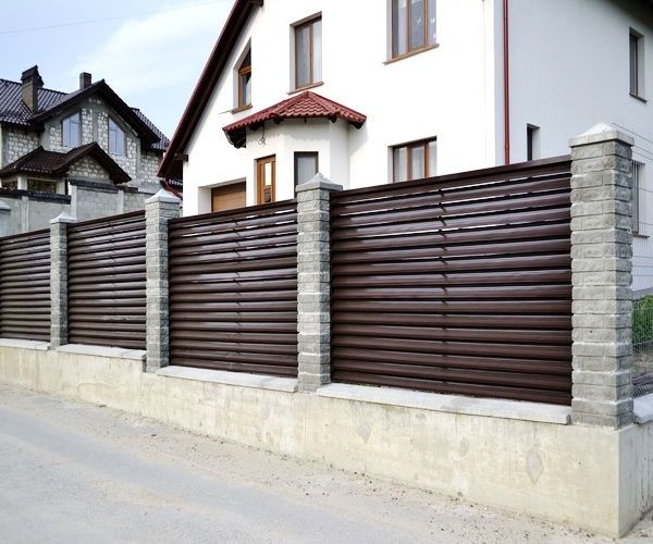 Vand garduri si porti