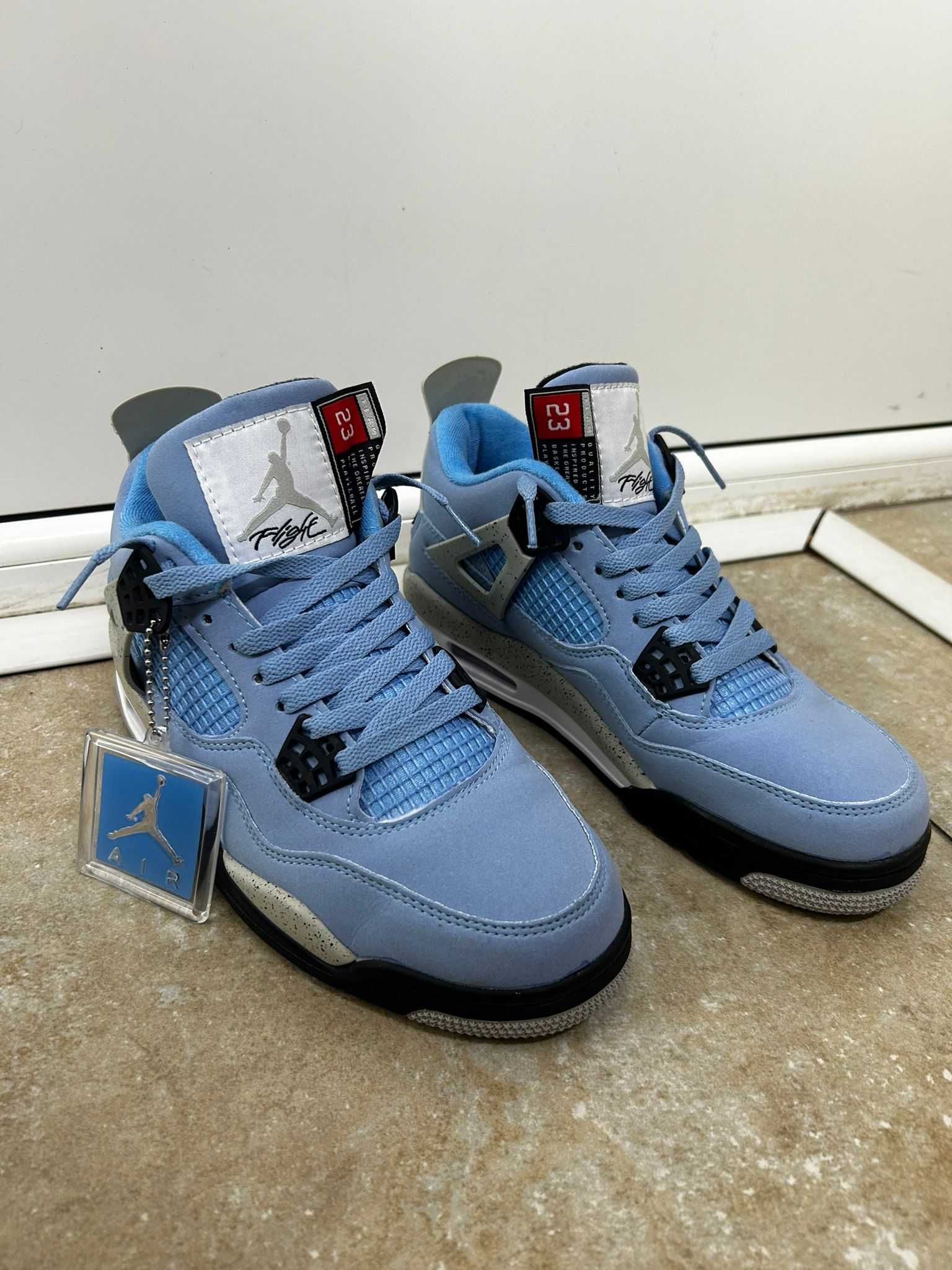 Jordan 4 Retro University Blue