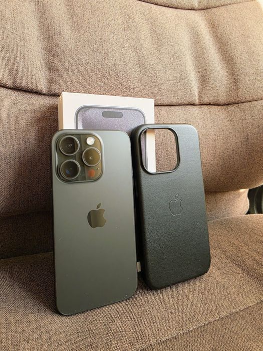 iPhone 15 Pro Black Titanium, 128 GB, garanție până in 05.2026