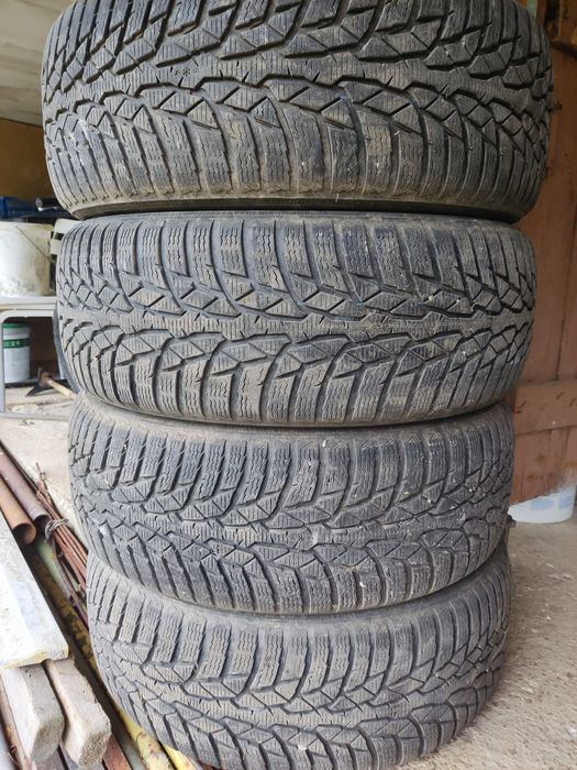 4 зимни гуми Nokian 215/60 R16