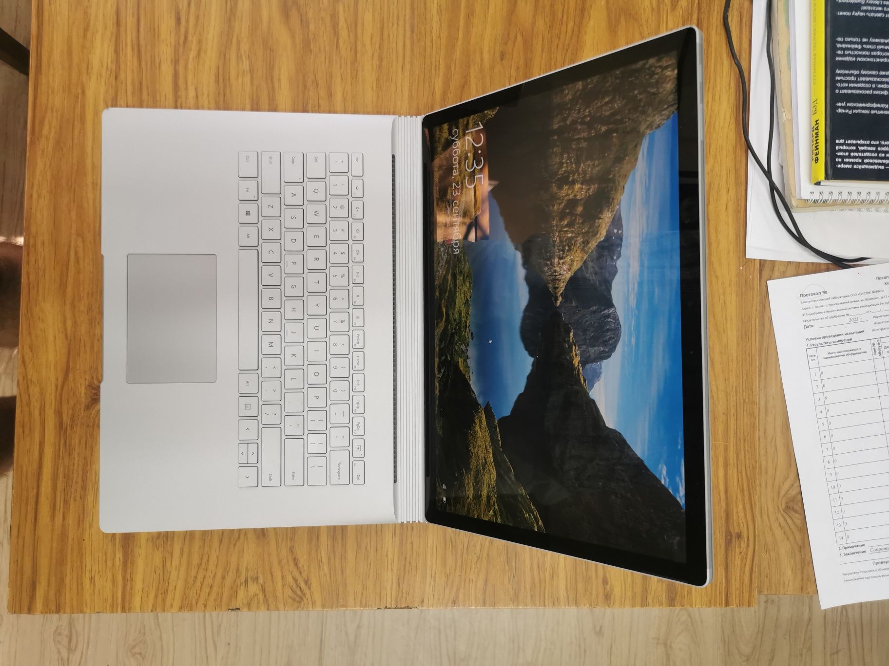 Microsoft Surface Book 3 15 i7 GTX 1660 Ti 16GB 256GB