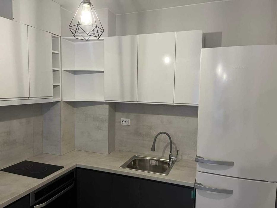 Дава се под наем Двустаен апартамент в Пловдив, Кършияка - 65 кв.м за 425 € - Снимка #1