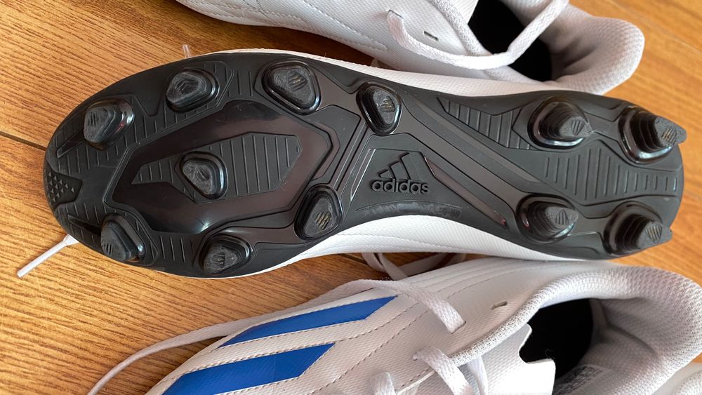 Ghete pentru fotbal Adidas Deportivo ll FxG