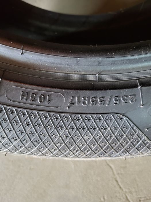 2 anvelope 235 55 R 17 Kleber iarna
