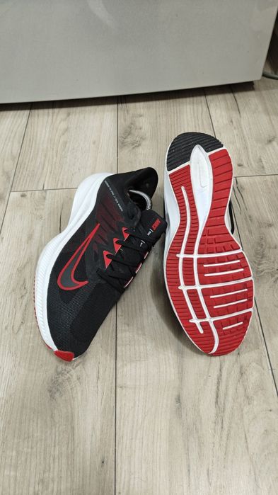 Nike quest 3 Nr 42