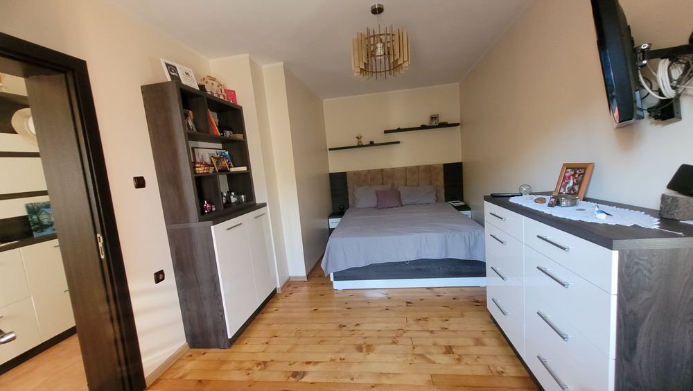 Продавам къща село Николово