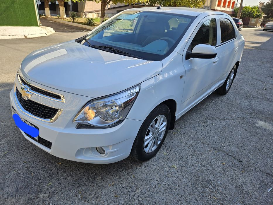 2022 коблт срочни сотилади