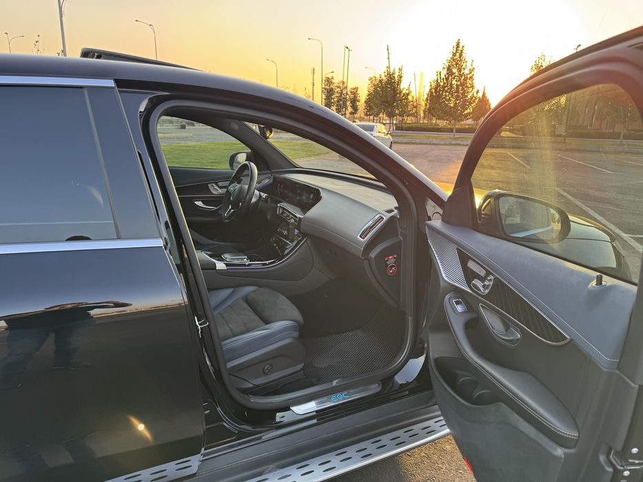 Mercedes-Benz EQC 400 4MATIC AMG 2022
