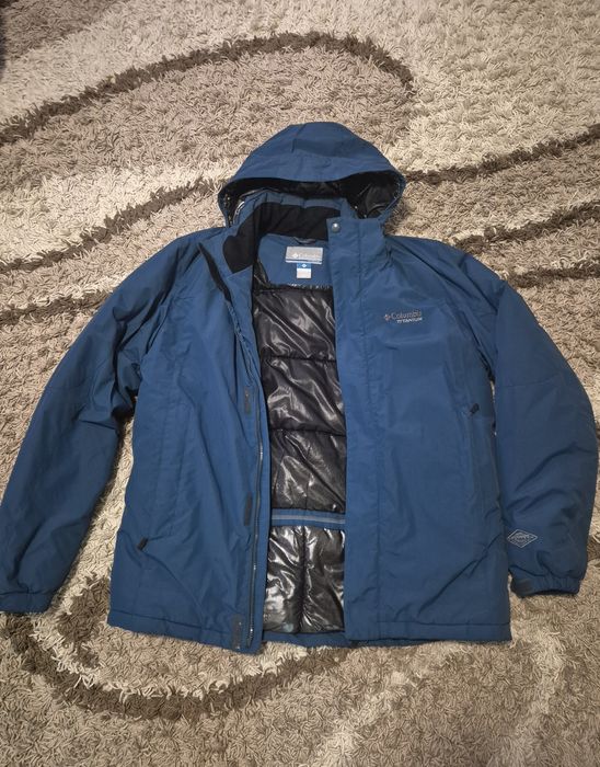 Продам зимний пуховик